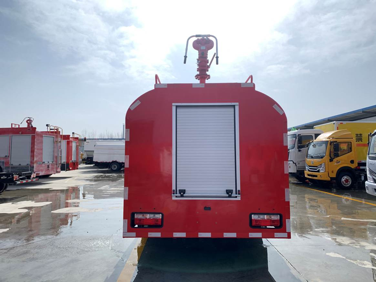 東風(fēng)8噸消防灑水車（國(guó)六）